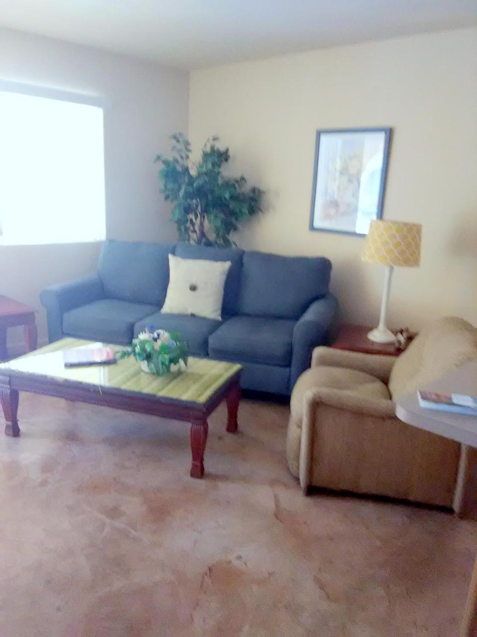לייק הבאסו סיטי Hidden Palms Resort & Condominiums חדר תמונה