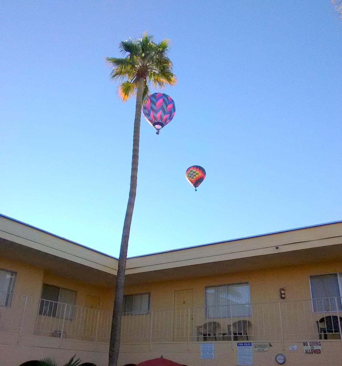 לייק הבאסו סיטי Hidden Palms Resort & Condominiums מראה חיצוני תמונה